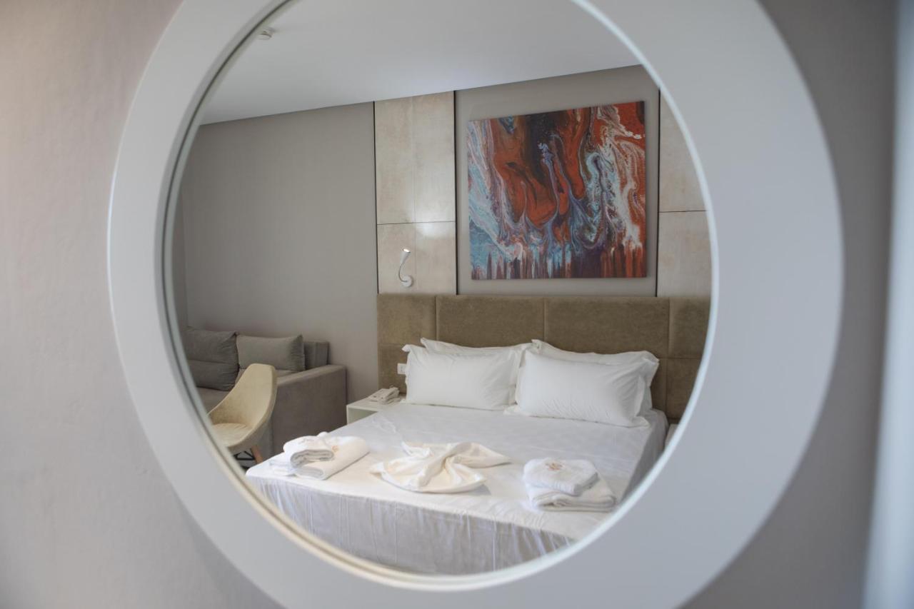 Hotel เคพาโร ภายนอก รูปภาพ