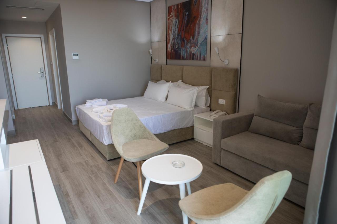 Hotel เคพาโร ภายนอก รูปภาพ