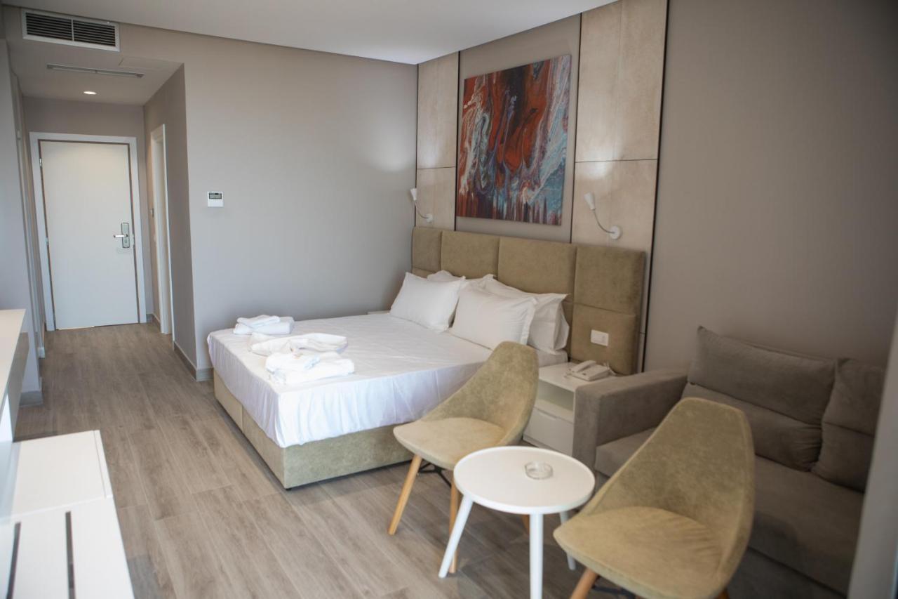 Hotel เคพาโร ภายนอก รูปภาพ